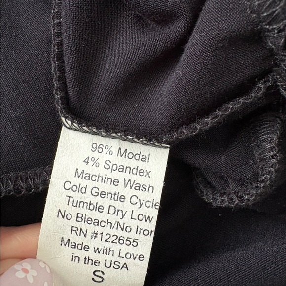 Inside Out Boutique Black Tunic with Color-block Trim size Small - Picture 5 of 5